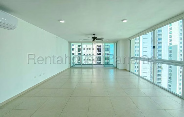 Venta de Apartamento en Costa del Este 26LBR944