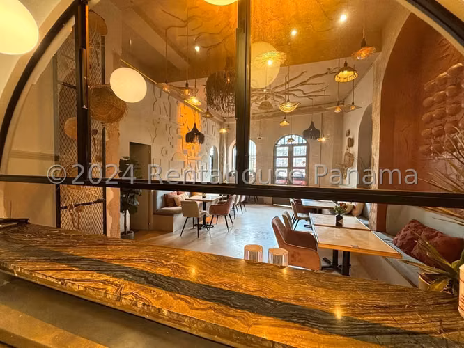 Alquiler de Local en Casco Antiguo Local comercial Solo Cliente Directo MC