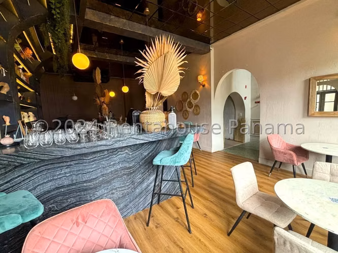 Alquiler de Local en Casco Antiguo Local comercial Solo Cliente Directo MC