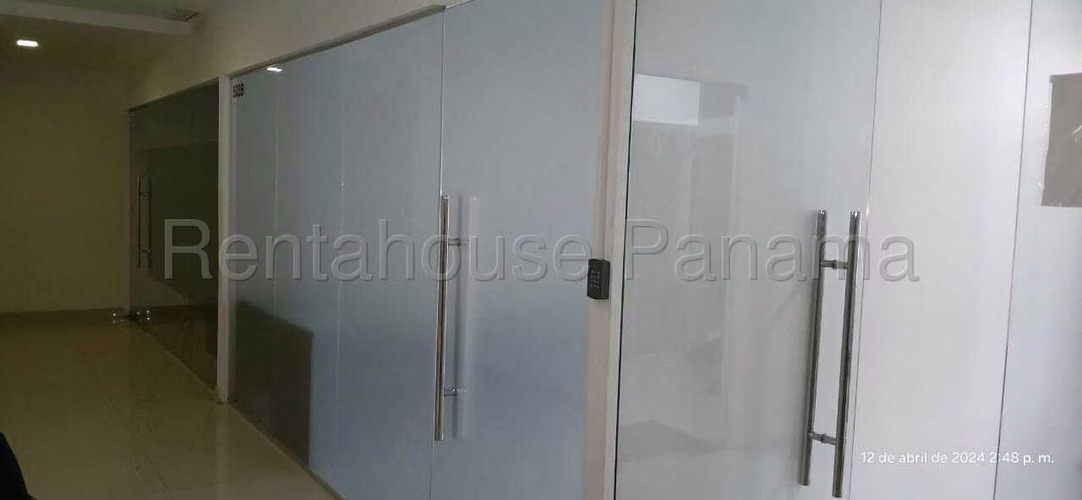 Se Vende Oficina en Paitilla LA26-9121