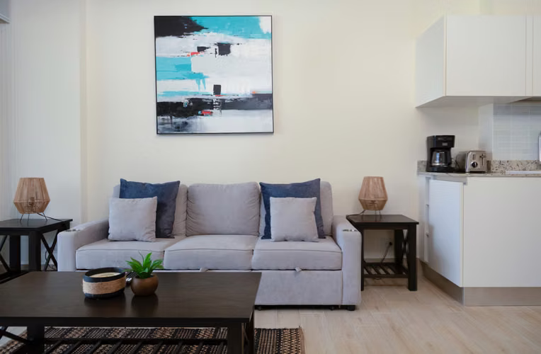 Hermoso Apartamento de 2 Recámaras en Piso Bajo en Venta en Olas del Mar