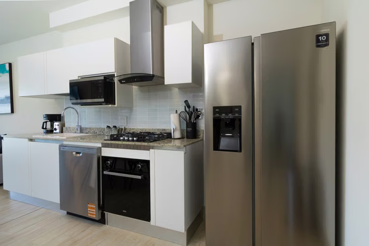 Hermoso Apartamento de 2 Recámaras en Piso Bajo en Venta en Olas del Mar