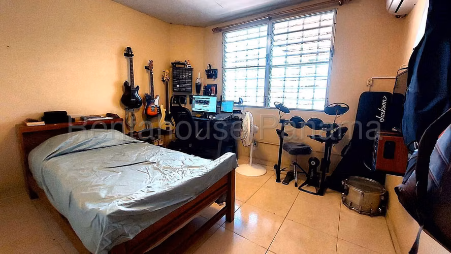 LGU-Venta de casa en Brisas del Golf.