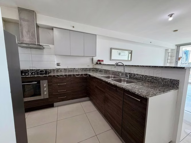 ALquiler de apartamento en Ph MidPark 27MVCH25