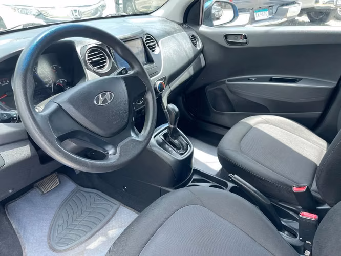 HYUNDAI GRAND I10 2018 AUTOMATICO