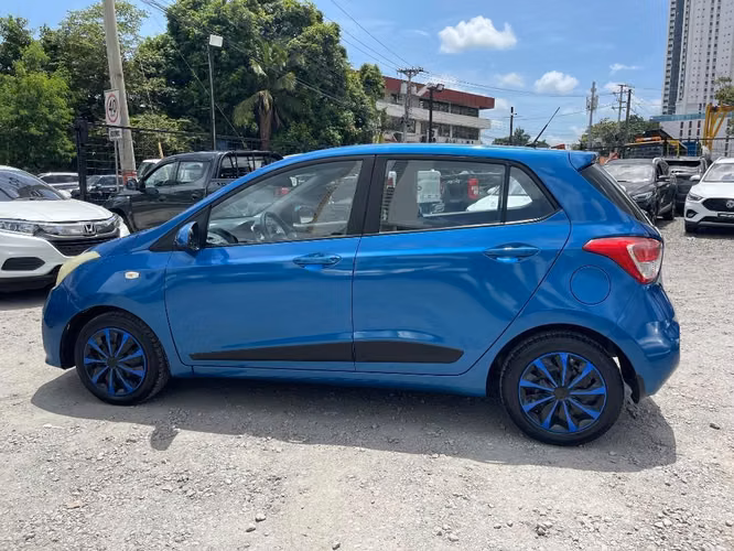 HYUNDAI GRAND I10 2018 AUTOMATICO