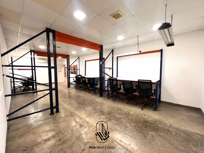 Alquiler o Venta de Galera Amoblada en Centro Logístico Las Mañanitas - LH