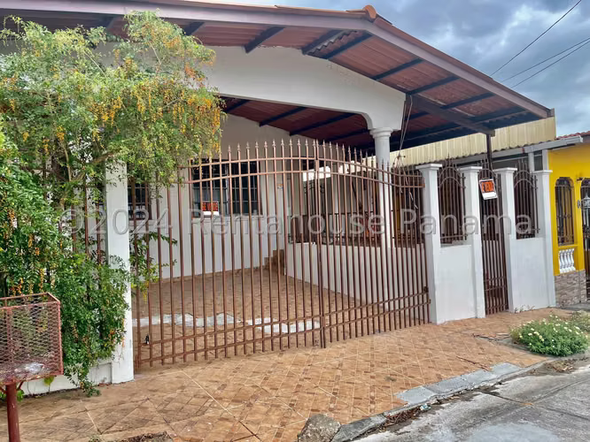 LGU-Venta de casa en Brisas Golf. - Imagen 2