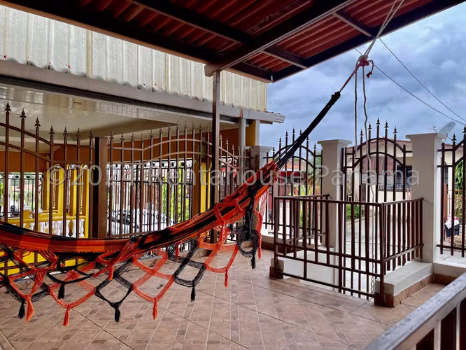 LGU-Sale of house in Brisas Golf.