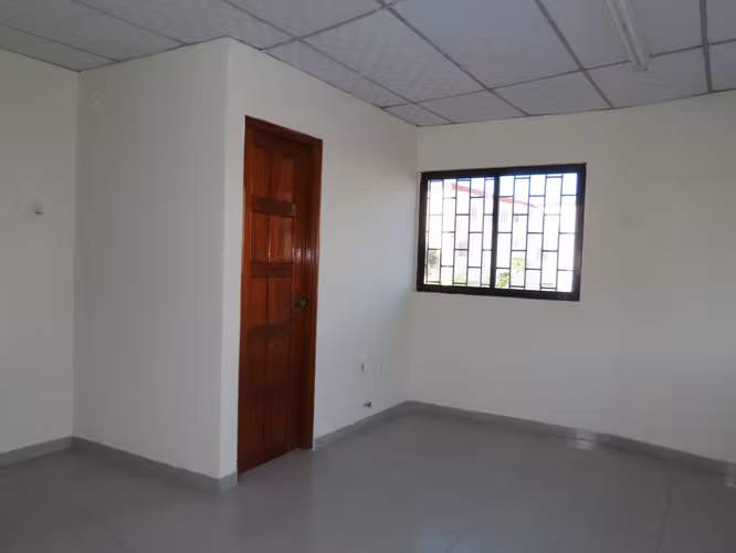 ALQUILER | LOCAL COMERCIAL # 4 - PLANTA ALTA - 36 M2 | EDIFICIO PARAGUAY , CALLE ESTUDIANTE , PENONOMÉ , PROVINCIA DE COCLÉ