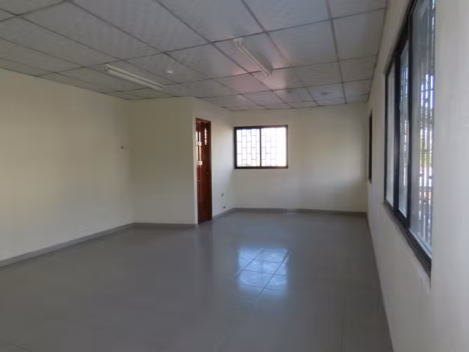 ALQUILER | LOCAL COMERCIAL # 4 - PLANTA ALTA - 36 M2 | EDIFICIO PARAGUAY , CALLE ESTUDIANTE , PENONOMÉ , PROVINCIA DE COCLÉ