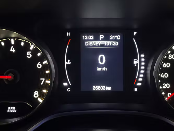 Jeep Compass 2018 con Ceramic Coating – Confort, Estilo y Potencia. - Imagen 9