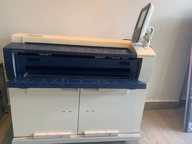 SE VENDE PLOTTER XEROX 6705 WIDE FORMAT