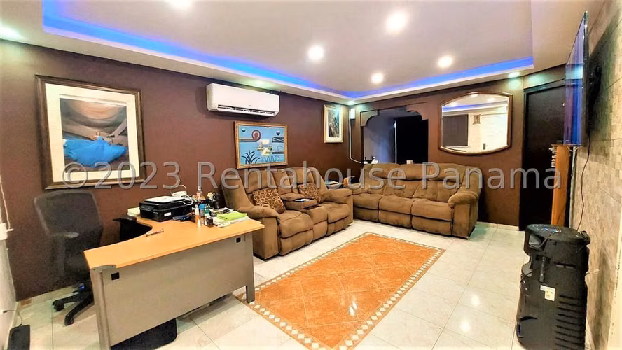 Casa en Venta en Altos de Panamá YM - Imagen 2