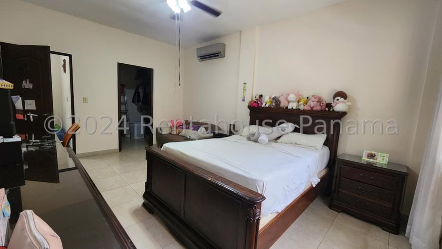 Casa en Alquiler en Ancon JG
