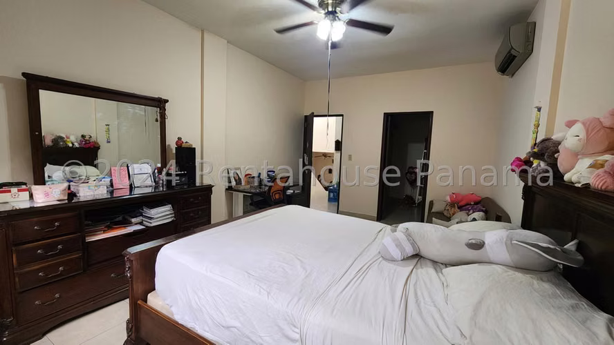 Casa en Alquiler en Ancon JG