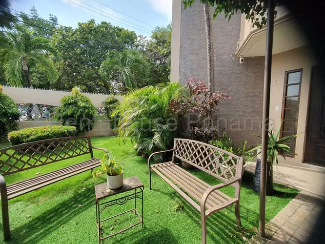 Casa en venta en Chanis YM