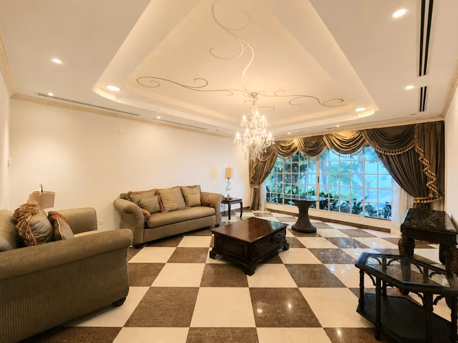 Casa en Venta en Los Ángeles, Betania | 625 m² de Construcción | Piscina | Doble Acceso | $550,000 - Imagen 2