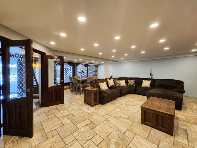 Casa en Venta en Los Ángeles, Betania | 625 m² de Construcción | Piscina | Doble Acceso | $550,000 - Imagen 16