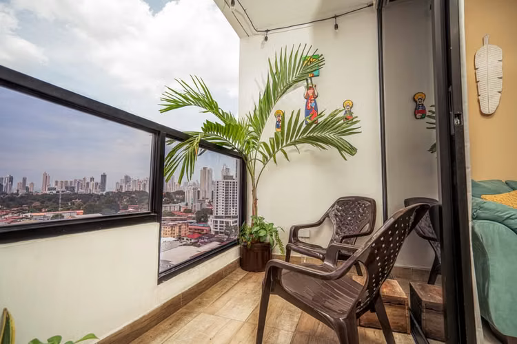 Apartamento Remodelado en Venta | PH Canvas | Parque Lefevre