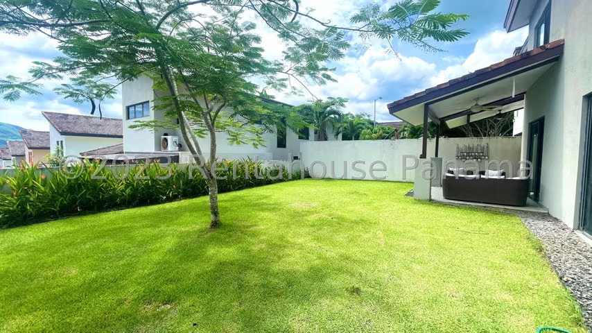 Casa en Alquiler en Panamá Pacifico. NAUTICA. 26LDC9134