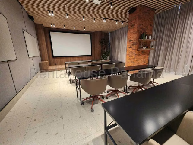 Apartamento en Alquiler en Coco del Mar. PH DOVLE. 26LDC9132