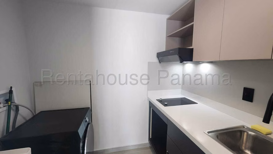 Alquiler en PH Alexa – Bella Vista – 53m² – Amoblado – 2 Rec – 2 Baños