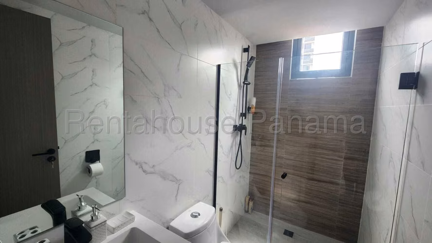Alquiler en PH Alexa – Bella Vista – 53m² – Amoblado – 2 Rec – 2 Baños