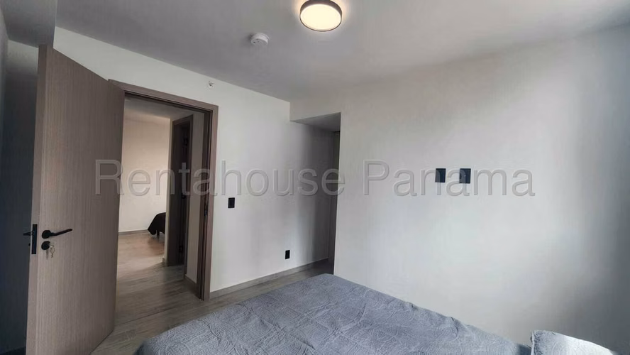 Alquiler en PH Alexa – Bella Vista – 53m² – Amoblado – 2 Rec – 2 Baños