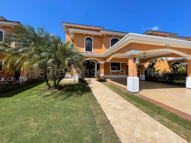 Spacious House for Rent in Clayton 26*8985Mfk