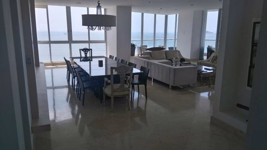Alquiler de Exclusivo Apartamento en PH The Point 500m2, Punta Paitilla