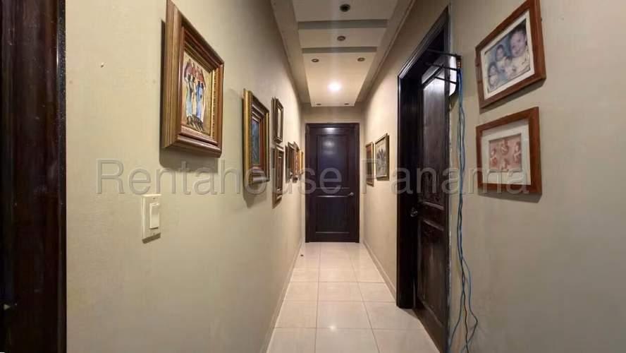 Se Vende Apartamento en Costa del Este YDU