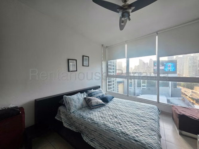 Se Alquila Apartamento en Avenida Balboa MDV26-9154