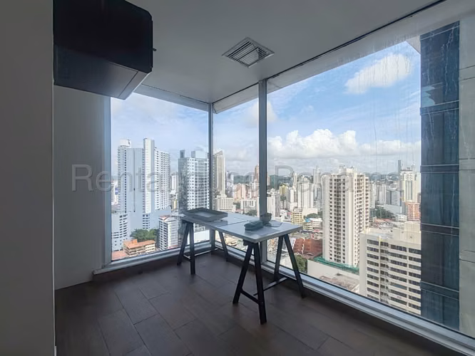 Se Alquila oficina en Obarrio MDV26-9140