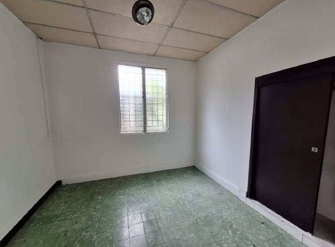 Venta de Terreno con mejoras en Rio Abajo - Imagen 7