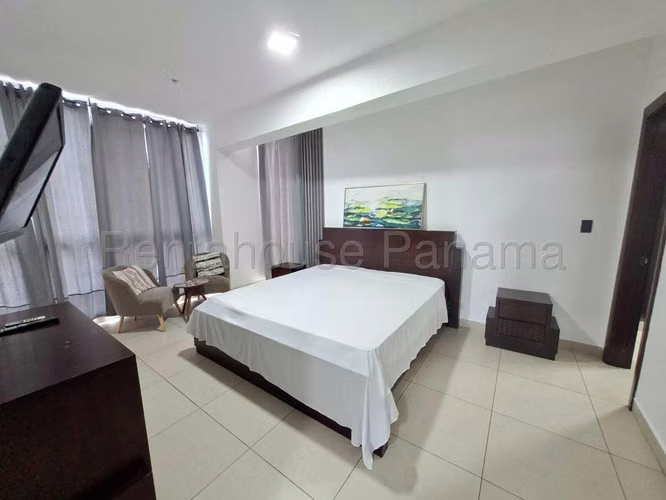 Alquiler de Apartamento en Avenida Balboa Ph Rivage KC