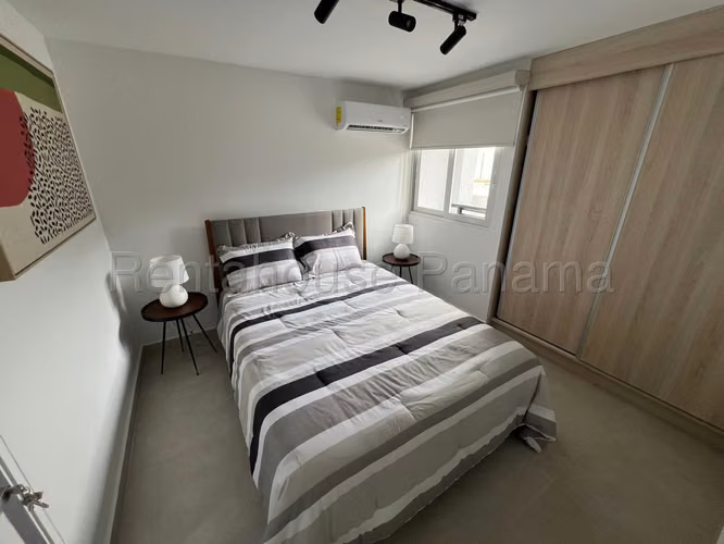 Alquiler de Apartamento en Parque Lefevre - Imagen 4