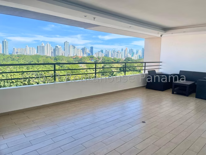 Venta de Apartamento en Carrasquilla Ph Sky Park CCO