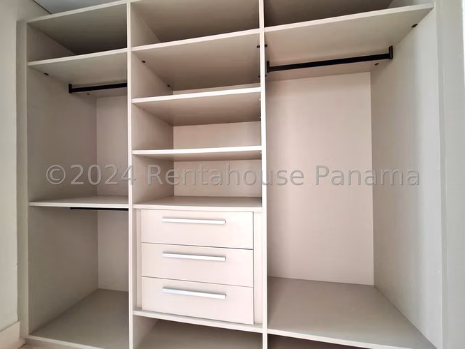 Alquiler de Apartamento en Coco del Mar Ph Windrose NS