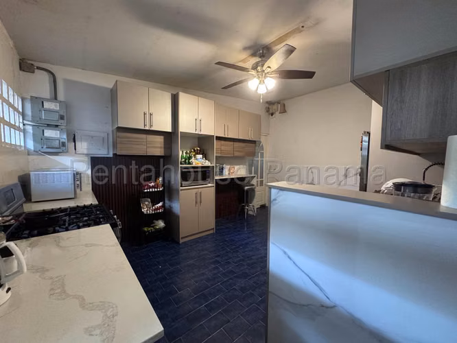 Venta de Casa en Chanis Casa 22 NS