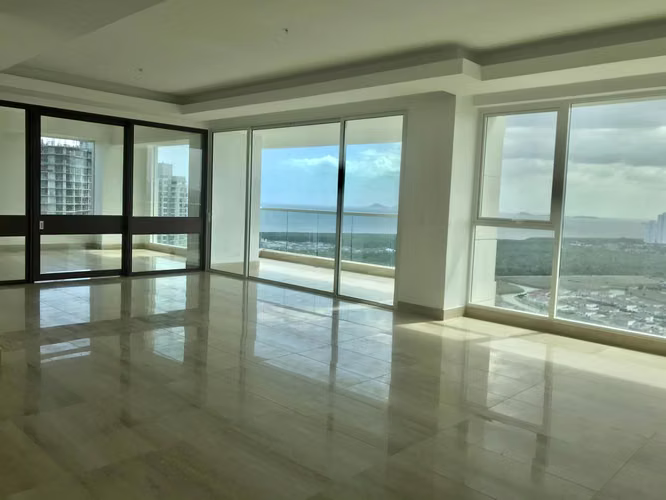 Apartment for sale in Santa Maria OF26-9171