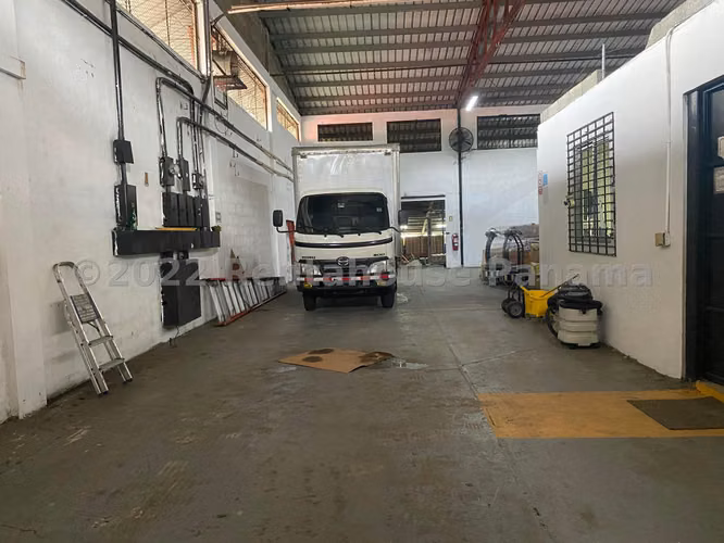 VENTA DE EDIFICIO EN JUAN DIAZ ESM
