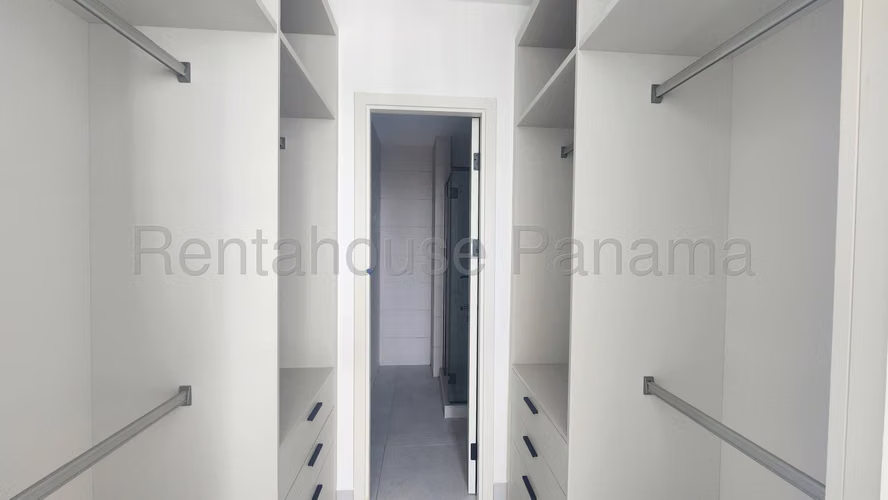 Alquiler de Apartamento en Paitilla, PH Aquapoint (Solo Cliente Directo)