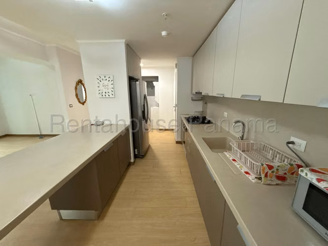 Alquilo Apartamento amoblado en Coco del Mar