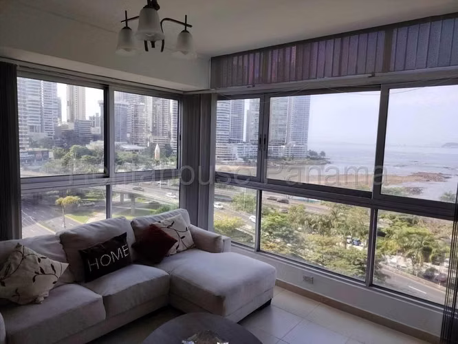 Apartamento en Venta en Avenida Balboa JG