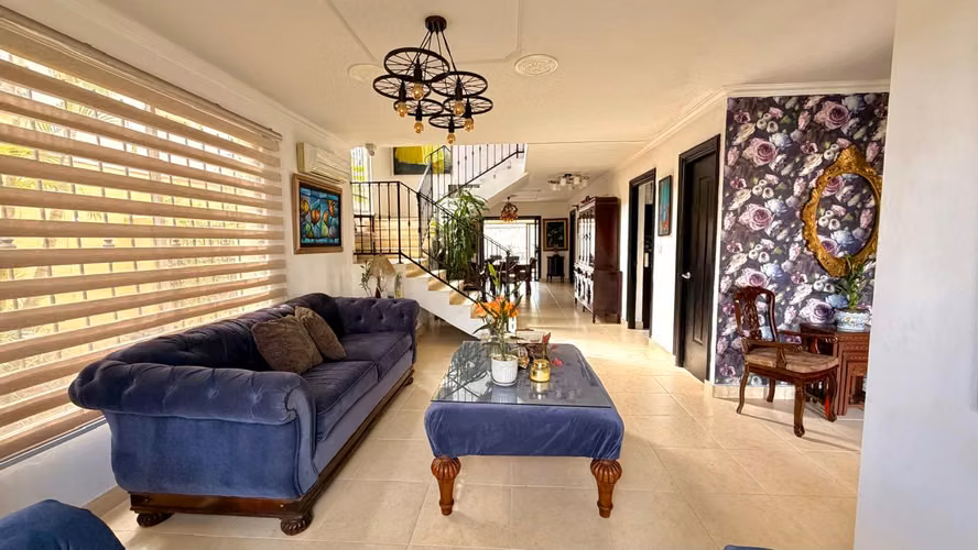 Casa En Venta Condado Del Rey, Residencial Paseo Dorado