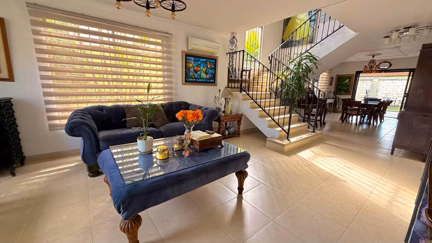 Casa En Venta Condado Del Rey, Residencial Paseo Dorado - Imagen 2