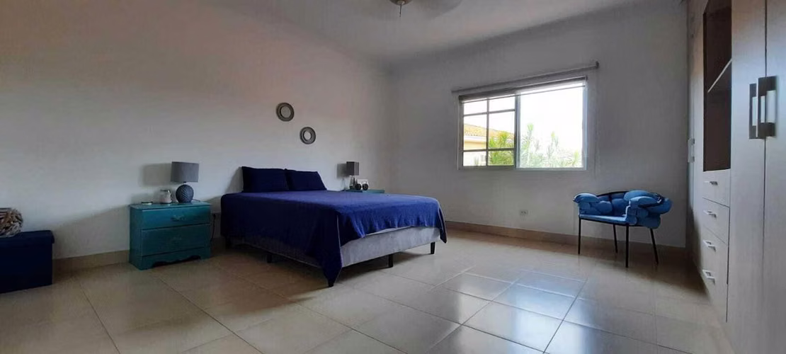 Con Piscina Privada Remodelada Casa en Costa del Este 22EPP8044 - Imagen 14