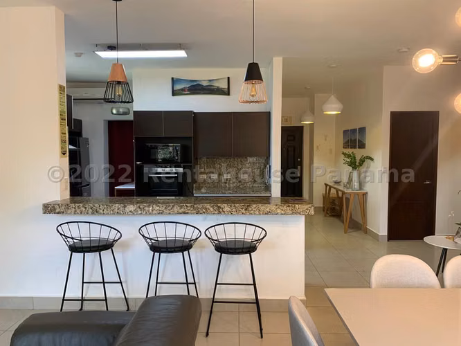 Se Vende Apartamento en Clayton LA27-34