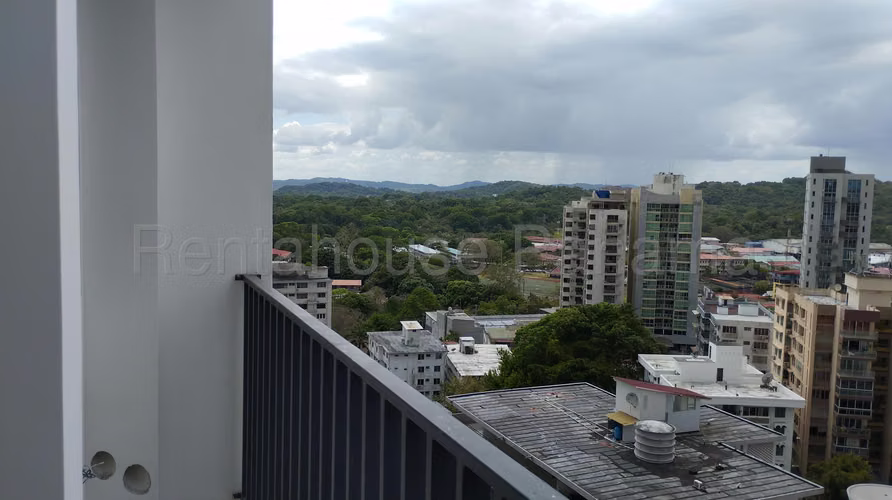 Se Vende Apartamento en El Cangrejo LA26-2999
